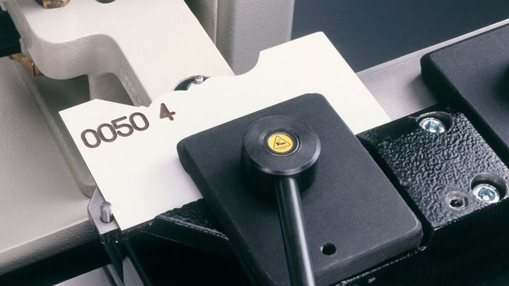 Rondamat 960: Висока точність відтворення раніше виготовленого профільного ножа Rondamat 960: Висока точність відтворення раніше виготовленого профільного ножа